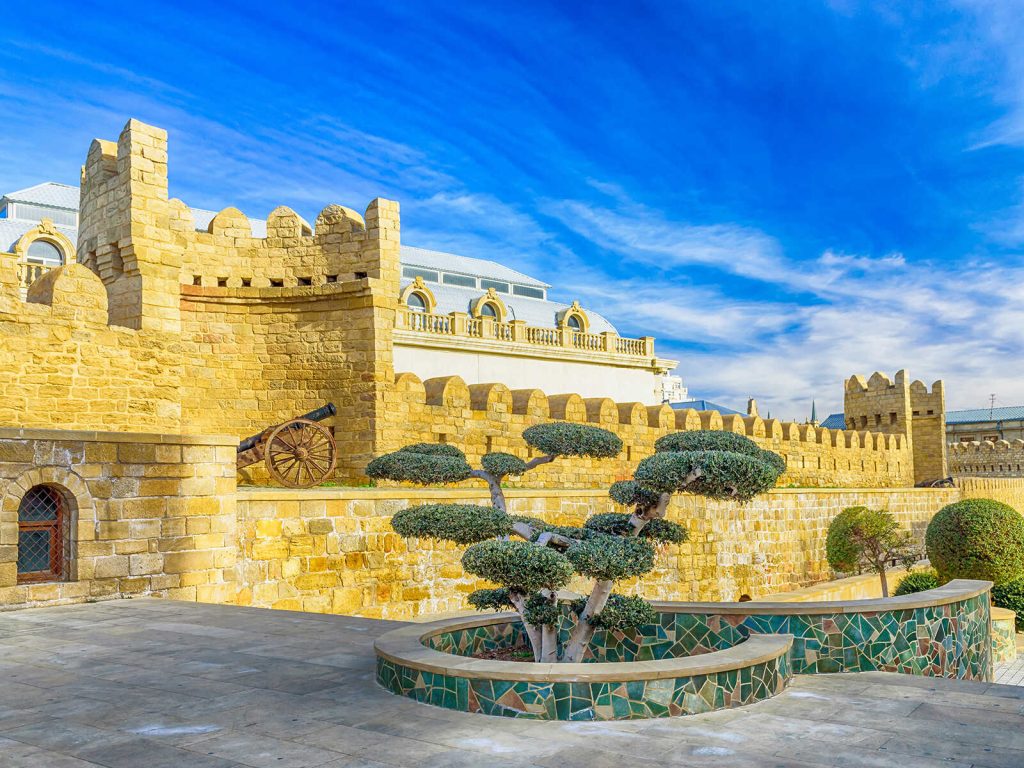 شهر قدیم باکو